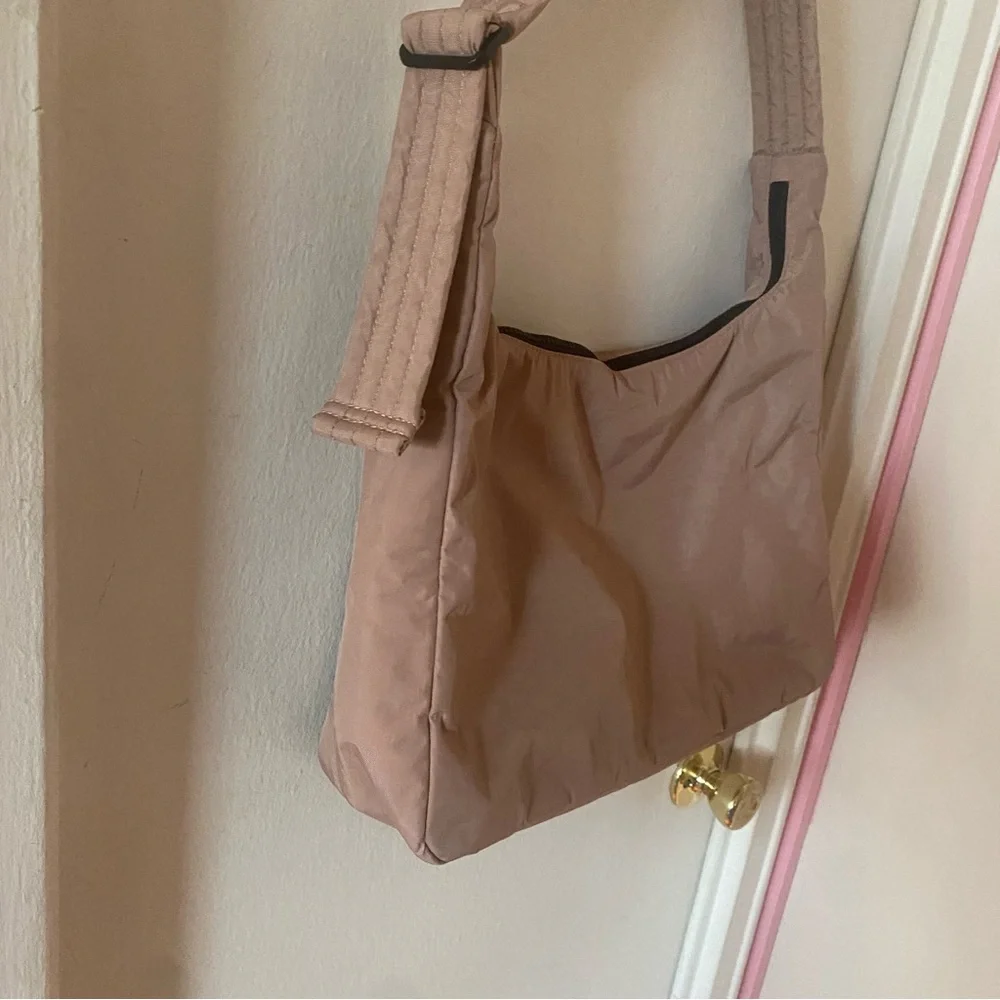 NWT Baggu Taupe Shoulder Bag - Regular Size